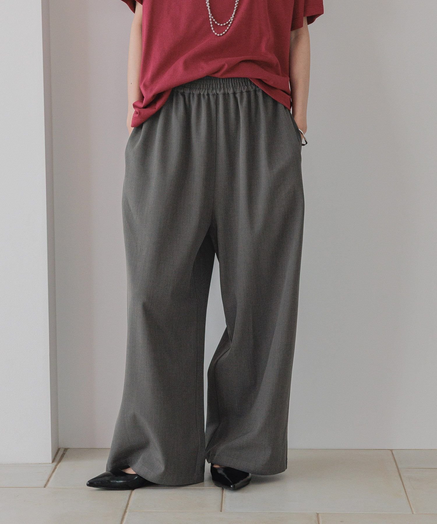 【ローリーズファーム/LOWRYS FARM】のギャザーワイドイージーパンツ インテリア・キッズ・メンズ・レディースファッション・服の通販 founy(ファウニー) 　ファッション　Fashion　レディースファッション　Fashion for Women　パンツ　Pants & Trousers　ギャザー　Gathered, Ruffled　シャーリング　Shirring, Ruched　シンプル　Simple, Minimal　スウェット / スエット　Sweatshirt, Sweatwear　ストレッチ　Stretch, Stretchy Fabric　ツイル　Twist, Twisted Detail　バランス　Balance, Style Balance　人気　Popular, Best Seller　グレー|ID: prp329100004992537 ipo3291000000037389357