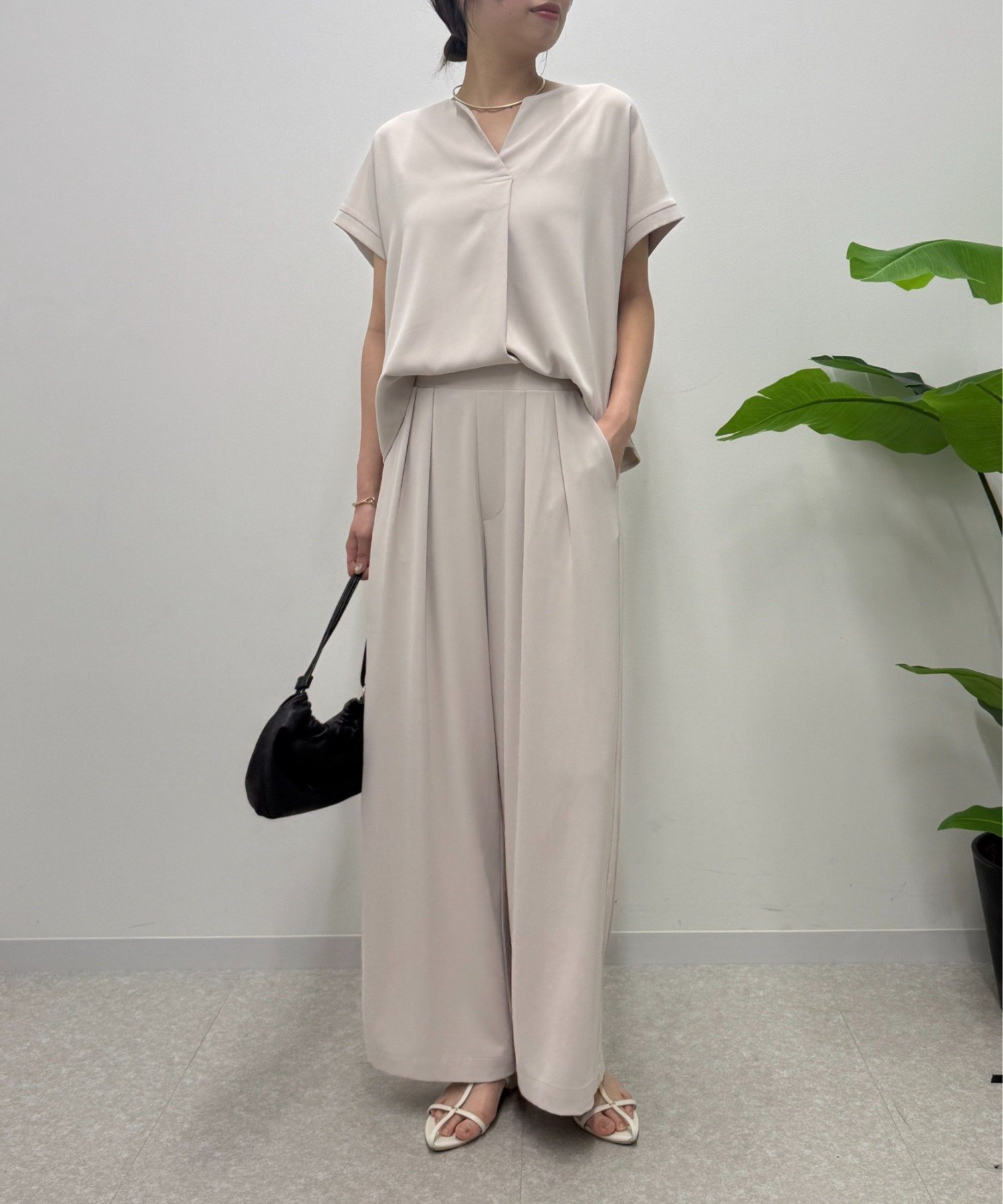 【ジェナ エスパス メルヴェイユ/Jena espace merveilleux】のスキッパーセットアップ インテリア・キッズ・メンズ・レディースファッション・服の通販 founy(ファウニー) ファッション Fashion レディースファッション Fashion for Women セットアップ Matching Sets スキッパー Skipper, Open Collar スマート Smart, Elegant セットアップ Set-Up, Coordinated Outfit デコルテ Décolleté, Neckline バランス Balance, Style Balance 再入荷 Restock / Back in Stock おすすめ Recommended / Our Picks ベージュ|ID: prp329100004992663 ipo3291000000037390273