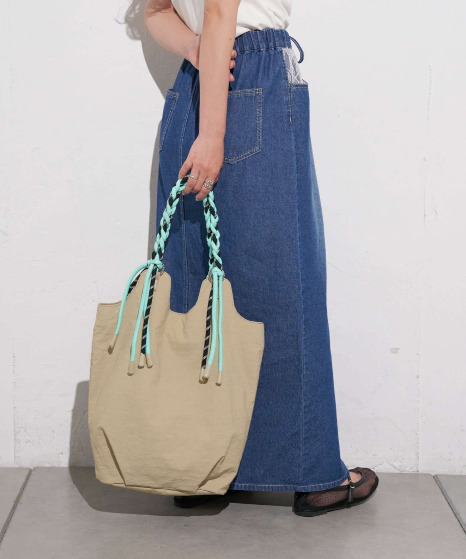 【チャオパニックティピー/CIAOPANIC TYPY】の【大容量/軽量】撥水ナイロンロープハンドルトートBAG インテリア・キッズ・メンズ・レディースファッション・服の通販 founy(ファウニー) 　ファッション　Fashion　レディースファッション　Fashion for Women　バッグ　Bags　おすすめ　Recommended / Our Picks　ベーシック　Basic, Essential　ポケット　Pocket, Pocket Detail　傘　Umbrella, Parasol　軽量　Lightweight, Ultra Light　ベージュ|ID: prp329100004992691 ipo3291000000037392025