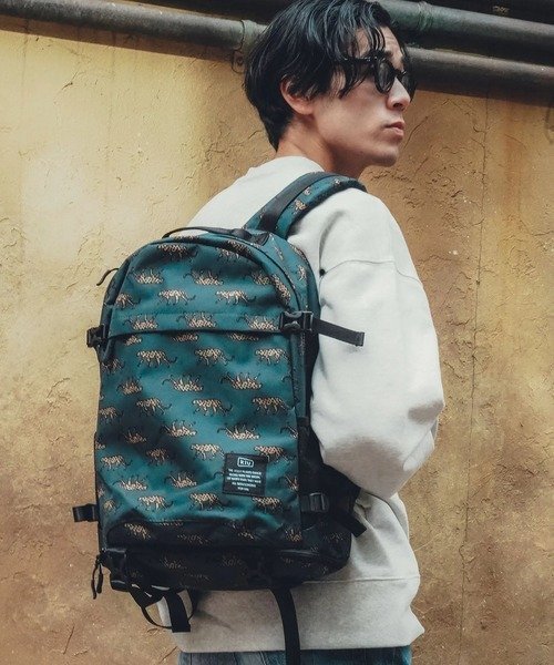 【ゴースローキャラバン/go slow caravan】のKiU/キウ 600D BACKPACK インテリア・キッズ・メンズ・レディースファッション・服の通販 founy(ファウニー) 　ファッション　Fashion　レディースファッション　Fashion for Women　おすすめ　Recommended / Our Picks　アウトドア　Outdoor Clothing　シューズ　Shoes, Footwear　ポケット　Pocket, Pocket Detail　メッシュ　Mesh, Net Fabric　ダークグリーン|ID: prp329100004992698 ipo3291000000037392087