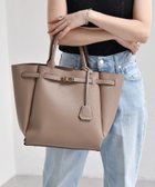 【シップス/SHIPS】のquaranciel A4 ベルト トート 大人の最旬トレンドファッション＆コーディネート founy(ファウニー) ファッション Fashion レディースファッション Fashion for Women バッグ Bags ベルト&ウエストマーク Belts & Waist Accessories おすすめ Recommended / Our Picks ジャケット Jacket, Outerwear デニム Denim, Jeans Material トレンチ Trench, Trench Coat バランス Balance, Style Balance フロント Front, Front Design ビジネス 仕事 通勤 Business / Work / Commuting thumbnail ベージュ|ID: prp329100004992733 ipo3291000000037392307
