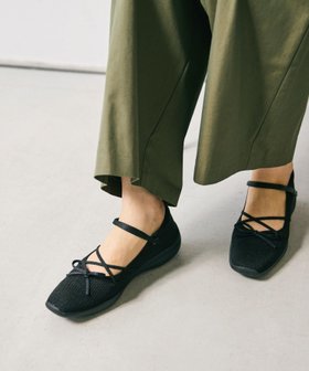 【ステッピ/steppi】のバレエ スニーカー 大人の最旬トレンドファッション＆コーディネート founy(ファウニー) ファッション Fashion レディースファッション Fashion for Women 洗える Machine Washable クッション Cushion, Throw Pillow 軽量 Lightweight, Ultra Light シューズ Shoes, Footwear スニーカー Sneakers, Trainers トレンド Trend, Trending Now バレエ Ballet, Ballet Style フィット Fit, Slim Fit ラップ Wrap, Wrap Design エレガント 上品 Elegant ビジネス 仕事 通勤 Business / Work / Commuting |ID:prp329100004992765