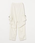 【ユナイテッドアローズ/UNITED ARROWS / KIDS】のシャカシャカ デザイン ポケットパンツ / キッズ 140cm -160cm - 撥水 ・UVカット - 大人の最旬トレンドファッション＆コーディネート founy(ファウニー) ファッション Fashion キッズファッション Fashion for Kids ボトムス Bottoms カーゴパンツ Cargo Pants, Utility Pants シンプル Simple, Minimal スピンドル Spindle, Drawcord トレンド Trend, Trending Now 定番 Standard, Basic Item ポケット Pocket, Pocket Detail アウトレット Outlet / Clearance 夏 Summer thumbnail OFF WHITE|ID: prp329100004992817 ipo3291000000037393429