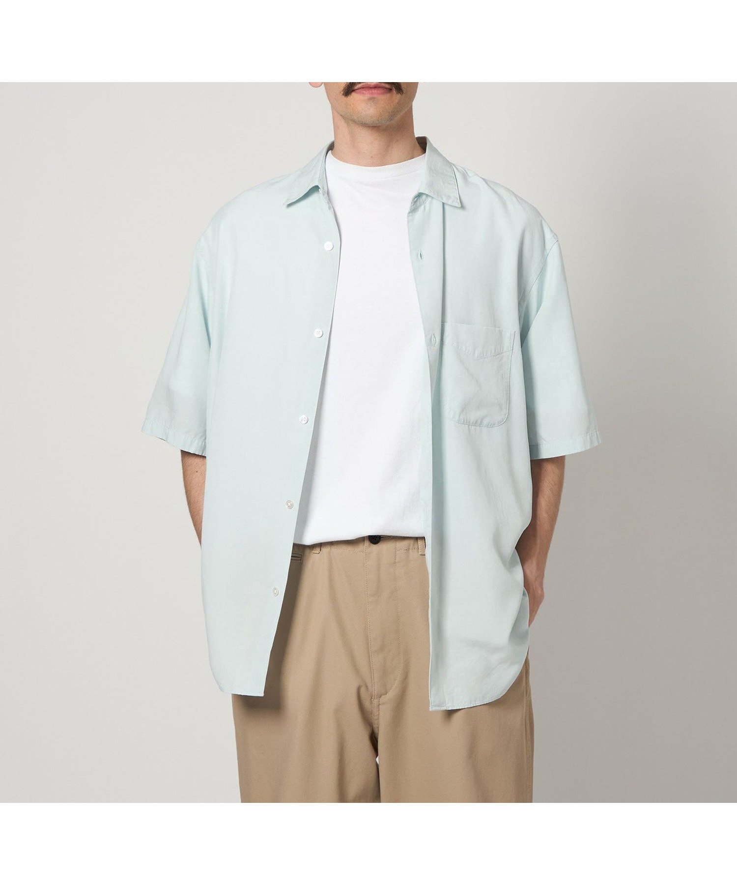 【ユナイテッドアローズ/UNITED ARROWS / MEN】のSteven Alan スラブ レギュラーカラー ショートスリーブ シャツ ALINE LOOSE CASUAL インテリア・キッズ・メンズ・レディースファッション・服の通販 founy(ファウニー) 　ファッション　Fashion　メンズファッション　Fashion for Men　ヴィンテージ　Vintage Style　ショート　Short, Short Length　スリーブ　Sleeve, Long Sleeve / Short Sleeve　とろみ　Fluid, Flowy Fabric　ドレープ　Drape, Draping Fabric　フォルム　Silhouette, Form　モダン　Modern, Contemporary　レギュラー　Regular, Standard Fit　アウトレット　Outlet / Clearance　エレガント 上品　Elegant　LT.BLUE|ID: prp329100004992843 ipo3291000000037393610