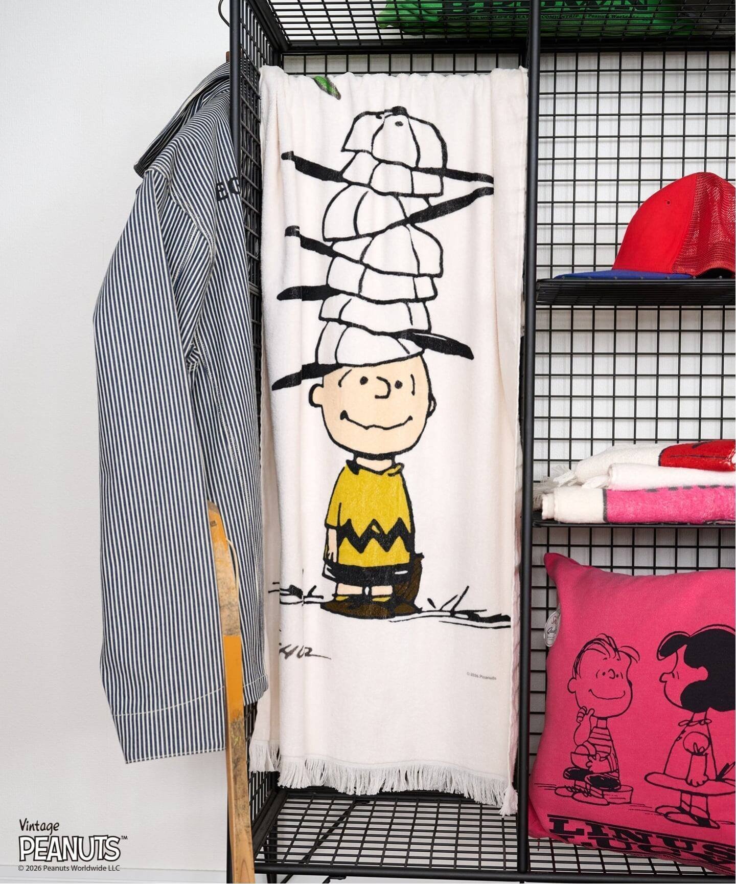 【ジャーナルスタンダード ファニチャー/journal standard Furniture / MEN】の【PEANUTS*JOURNAL STANDARD FURNITURE】BATH TOWEL バスタオル インテリア・キッズ・メンズ・レディースファッション・服の通販 founy(ファウニー) 　ファッション　Fashion　メンズファッション　Fashion for Men　キャラクター　Character, Licensed Characters　タオル　Towel, Bath Towel　フリンジ　Fringe, Tassel　犬　Dog　ギフト プレゼント　Gift / Present　グリーン|ID: prp329100004992856 ipo3291000000037393666