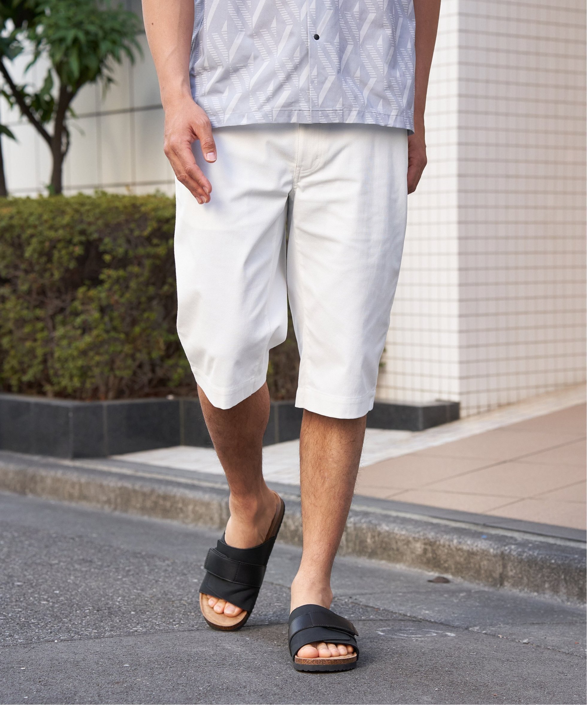 【イッカ/ikka / MEN】の6.5分丈ドビーイージーハーフパンツ インテリア・キッズ・メンズ・レディースファッション・服の通販 founy(ファウニー) 　ファッション　Fashion　メンズファッション　Fashion for Men　ボトムス　Bottoms　ハーフパンツ・ショートパンツ　Shorts & Half Pants　シャーリング　Shirring, Ruched　ストライプ　Stripe, Striped Pattern　ドローコード　Drawcord, Drawstring Cord　ハーフ　Half, Half-Length　バランス　Balance, Style Balance　リラックス　Relax, Relaxed Fit　夏　Summer　定番　Standard, Basic Item　旅行　Travel　ホワイト|ID: prp329100004992860 ipo3291000000037393687