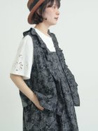 【サマンサモスモス/Samansa Mos2】の【メルヘン*Samansa Mos2】総刺繍ベスト 大人の最旬トレンドファッション＆コーディネート founy(ファウニー) ファッション Fashion レディースファッション Fashion for Women アウター Coat / Outerwear Collection トップス・カットソー Cut & Sew Tops ベスト&ジレ / 重ね着スタイル Vests & Gilets おすすめ Recommended / Our Picks セットアップ Set-Up, Coordinated Outfit バランス Balance, Style Balance フリル Frill, Ruffle フロント Front, Front Design ベスト Vest, Waistcoat thumbnail ブラック|ID: prp329100004992869 ipo3291000000037393916