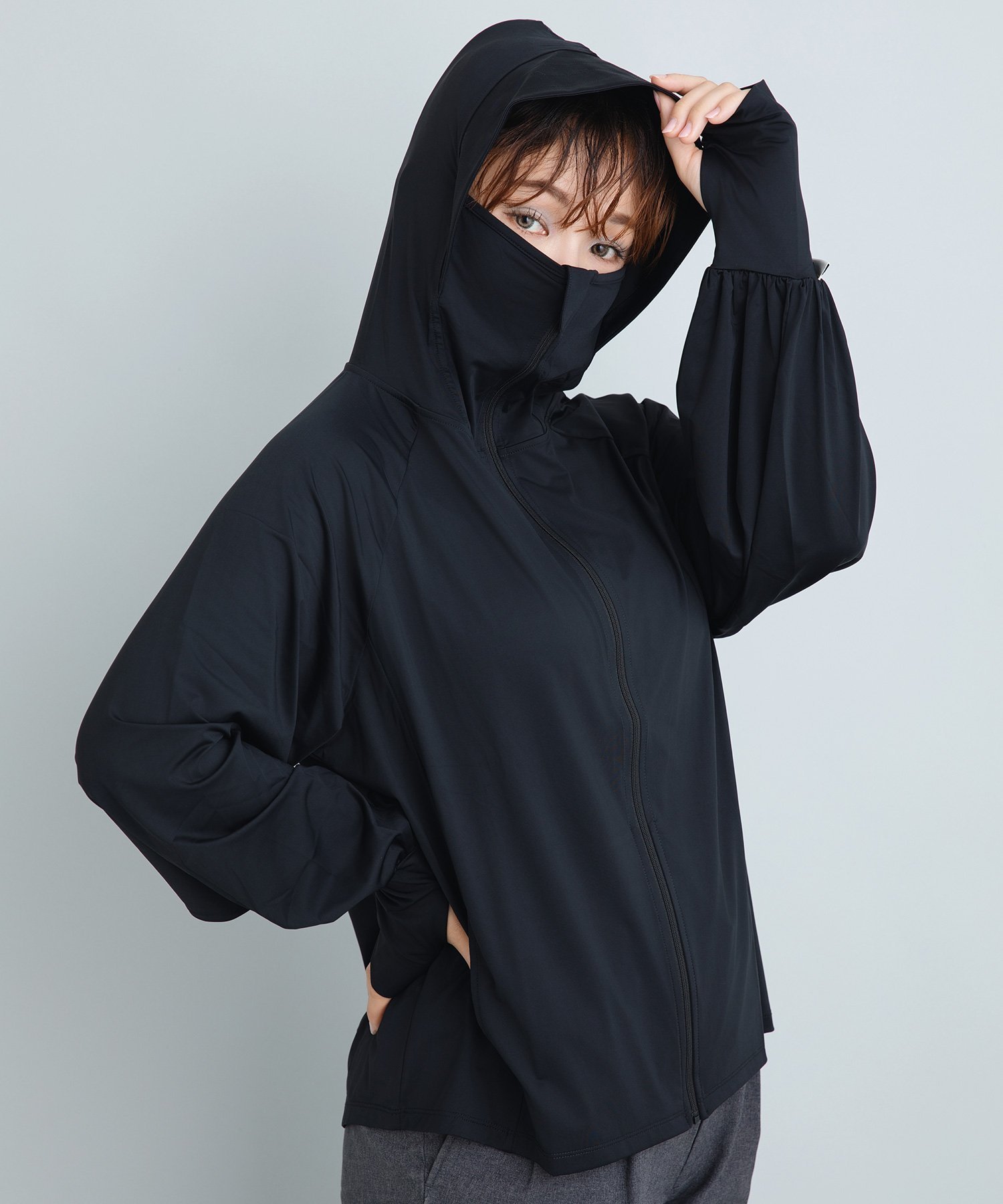 【クロスマルシェ/cross marche】の【Yoki】フード付きUVカットパーカ インテリア・キッズ・メンズ・レディースファッション・服の通販 founy(ファウニー) 　ファッション　Fashion　レディースファッション　Fashion for Women　トップス・カットソー　Cut & Sew Tops　レディースパーカー・カジュアルフーディー　Casual Hoodies & Sweatshirts　ギャザー　Gathered, Ruffled　抗菌　Antibacterial, Bacteria-Resistant　スリーブ　Sleeve, Long Sleeve / Short Sleeve　黒|ID: prp329100004992894 ipo3291000000037394127