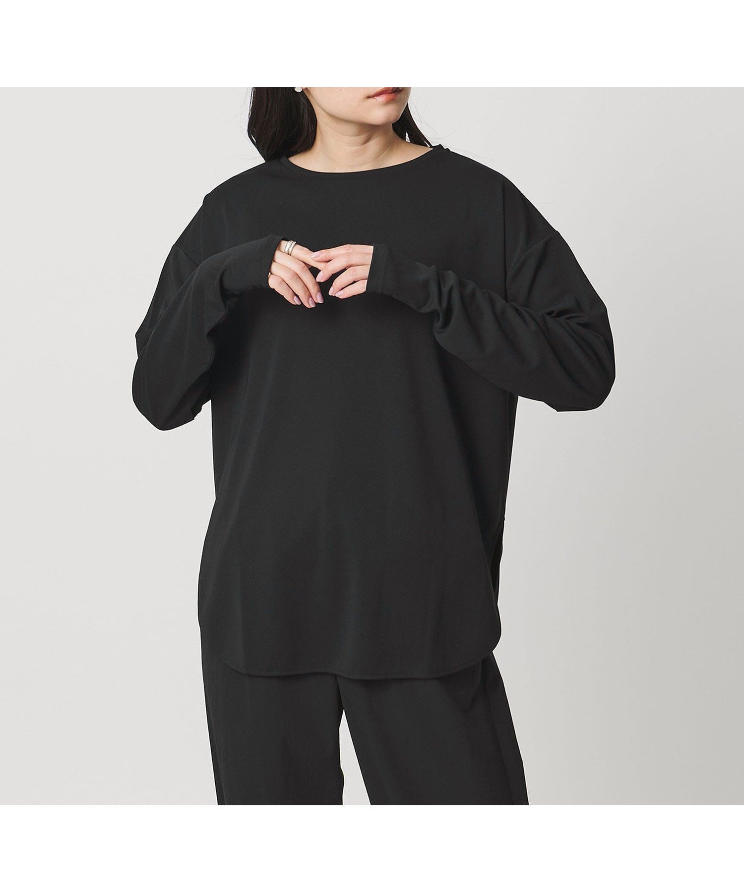 【ビューティ&ユース ユナイテッドアローズ/BEAUTY&YOUTH / UNITED ARROWS】のMARW UNITED ARROWS ラウンドヘム ロングスリーブ カットソー UVカット インテリア・キッズ・メンズ・レディースファッション・服の通販 founy(ファウニー) 　ファッション　Fashion　レディースファッション　Fashion for Women　トップス・カットソー　Cut & Sew Tops　カットソー・ベーシックTシャツ　Cut-and-Sewn Tops / Stretch Tees & Basics　カットソー　Cut and Sewn Top　シンプル　Simple, Minimal　スリーブ　Sleeve, Long Sleeve / Short Sleeve　人気　Popular, Best Seller　ポケット　Pocket, Pocket Detail　ロング　Long, Long-Length　ビジネス 仕事 通勤　Business / Work / Commuting　BLACK|ID: prp329100004992912 ipo3291000000037394302