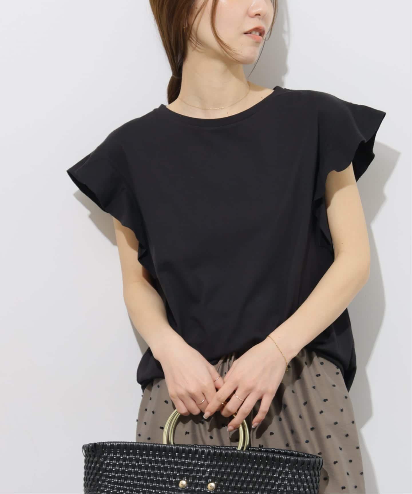 【ジャーナルスタンダード レリューム/JOURNAL STANDARD relume】の《WEB限定追加》フリルスリーブTシャツ 大人の最旬トレンドファッション&コーディネート founy(ファウニー) ファッション Fashion レディースファッション Fashion for Women トップス・カットソー Cut & Sew Tops シャツ・ブラウス・オフィスカジュアル Elegant Blouses & Button-Ups ロングTシャツ・Tシャツ Longline T-Shirts & Tees 2026年 2026 2026春夏・S/S Spring/Summer 2026 SS26 インナー Innerwear サロペット Overalls, Salopette スリーブ Sleeve, Long Sleeve / Short Sleeve フリル Frill, Ruffle other-1|ID: prp329100004992931 ipo3291000000037394464