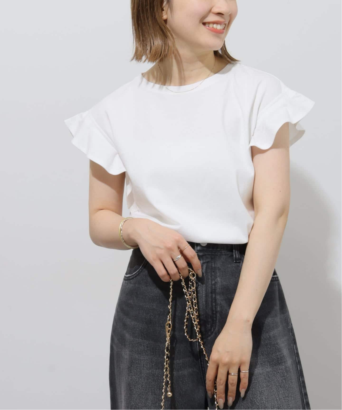 【ジャーナルスタンダード レリューム/JOURNAL STANDARD relume】の《WEB限定追加》フリルスリーブTシャツ インテリア・キッズ・メンズ・レディースファッション・服の通販 founy(ファウニー) ファッション Fashion レディースファッション Fashion for Women トップス・カットソー Cut & Sew Tops シャツ・ブラウス・オフィスカジュアル Elegant Blouses & Button-Ups ロングTシャツ・Tシャツ Longline T-Shirts & Tees 2026年 2026 2026春夏・S/S Spring/Summer 2026 SS26 インナー Innerwear サロペット Overalls, Salopette スリーブ Sleeve, Long Sleeve / Short Sleeve フリル Frill, Ruffle ホワイト|ID: prp329100004992931 ipo3291000000037394466