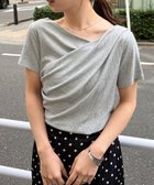 【ラナン/Ranan】のRanan/RANAN/ドレープリブTシャツ 大人の最旬トレンドファッション＆コーディネート founy(ファウニー) ファッション Fashion レディースファッション Fashion for Women トップス・カットソー Cut & Sew Tops シャツ・ブラウス・オフィスカジュアル Elegant Blouses & Button-Ups ロングTシャツ・Tシャツ Longline T-Shirts & Tees シンプル Simple, Minimal タイトスカート Pencil Skirt, Tight Skirt デコルテ Décolleté, Neckline トレンド Trend, Trending Now ドレープ Drape, Draping Fabric フィット Fit, Slim Fit フェミニン Feminine, Girly ベーシック Basic, Essential ポケット Pocket, Pocket Detail 半袖 Short Sleeve, Half Sleeve 夏 Summer エレガント 上品 Elegant thumbnail グレー|ID: prp329100004992935 ipo3291000000037394487