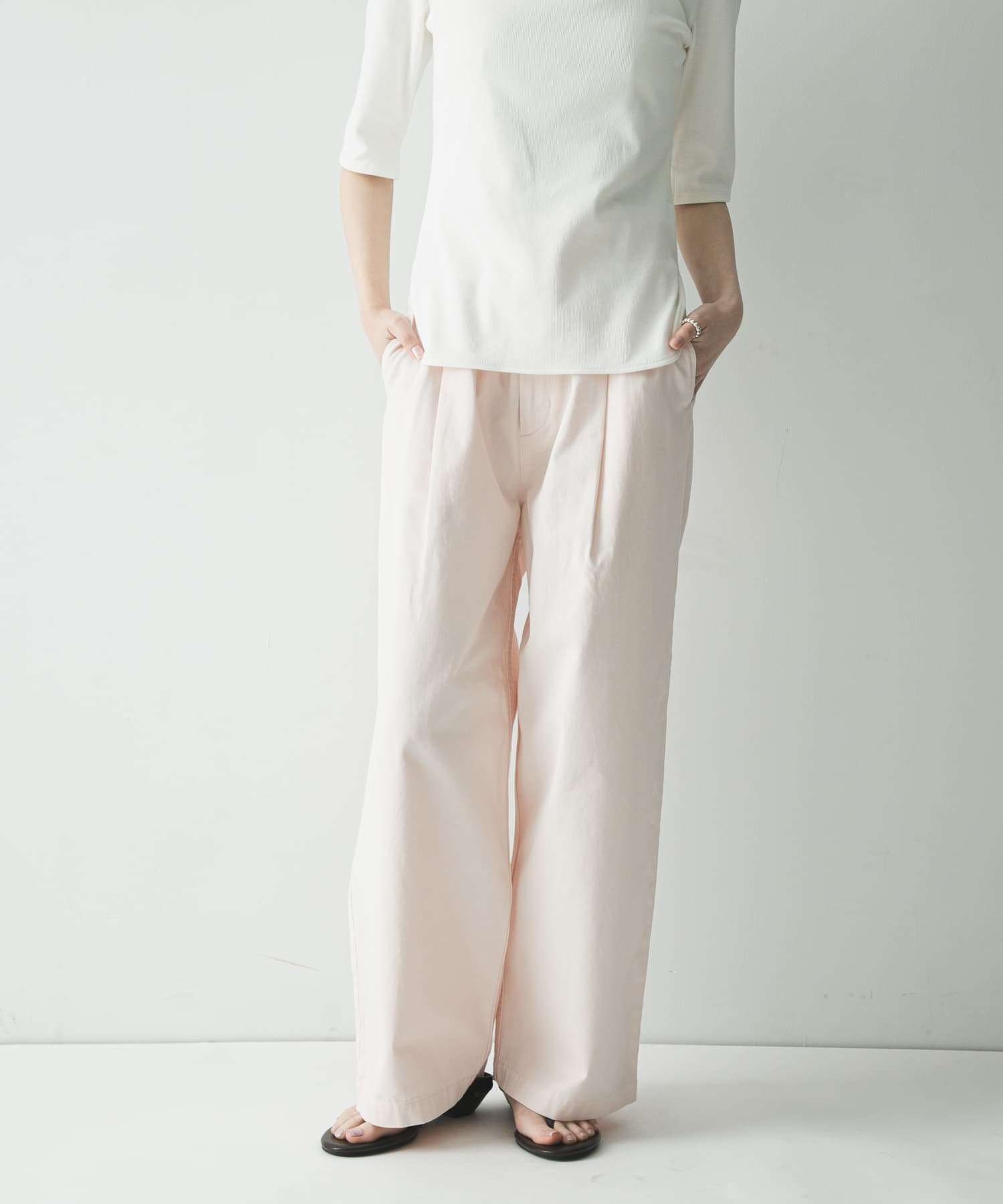 【アーバンリサーチ/URBAN RESEARCH】のチノイージーパンツ インテリア・キッズ・メンズ・レディースファッション・服の通販 founy(ファウニー) 　ファッション　Fashion　レディースファッション　Fashion for Women　パンツ　Pants & Trousers　春　Spring　ギャザー　Gathered, Ruffled　スマート　Smart, Elegant　パターン　Pattern, Design Print　フロント　Front, Front Design　リラックス　Relax, Relaxed Fit　ワイド　Wide, Wide Fit　S/S・春夏　SS, Spring/Summer, Warm Season　夏　Summer　エレガント 上品　Elegant　2026年　2026　2026春夏・S/S　Spring/Summer 2026 SS26　ライトピンク|ID: prp329100004993108 ipo3291000000037396054