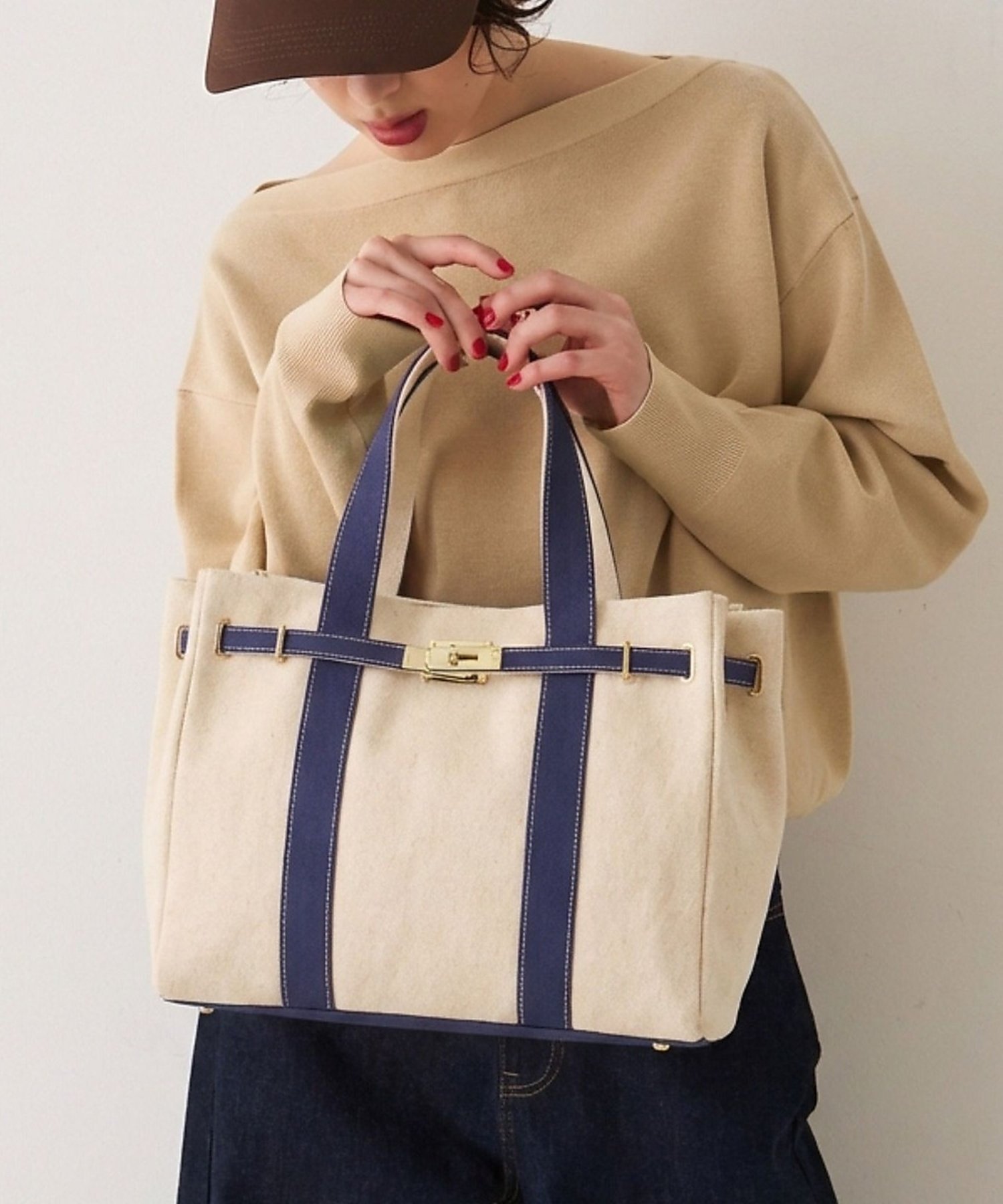 【ルージュヴィフラクレ/Rouge vif la cle】の【CHIMERE/シメール】キャンバスミニトート(小) インテリア・キッズ・メンズ・レディースファッション・服の通販 founy(ファウニー) 　ファッション　Fashion　レディースファッション　Fashion for Women　バッグ　Bags　おすすめ　Recommended / Our Picks　キャンバス　Canvas, Canvas Fabric　ショルダー　Shoulder, Shoulder Strap　ジャケット　Jacket, Outerwear　スニーカー　Sneakers, Trainers　デニム　Denim, Jeans Material　トレンチ　Trench, Trench Coat　ポケット　Pocket, Pocket Detail　エレガント 上品　Elegant　ネイビー|ID: prp329100004993314 ipo3291000000037397656
