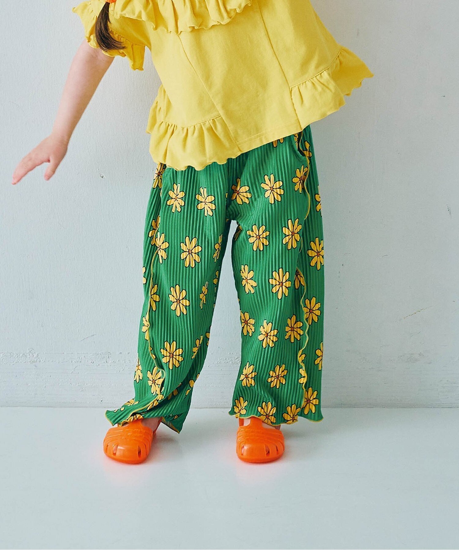 【エフオー オンラインストア/F.O.Online Store / KIDS】のさらさら涼しいエアリープリーツ総柄ワイドパンツ リンク インテリア・キッズ・メンズ・レディースファッション・服の通販 founy(ファウニー) 　ファッション　Fashion　キッズファッション　Fashion for Kids　ボトムス　Bottoms　おすすめ　Recommended / Our Picks　プリーツ　Pleats, Pleated　ワイド　Wide, Wide Fit　グリーン|ID: prp329100004993342 ipo3291000000037397907