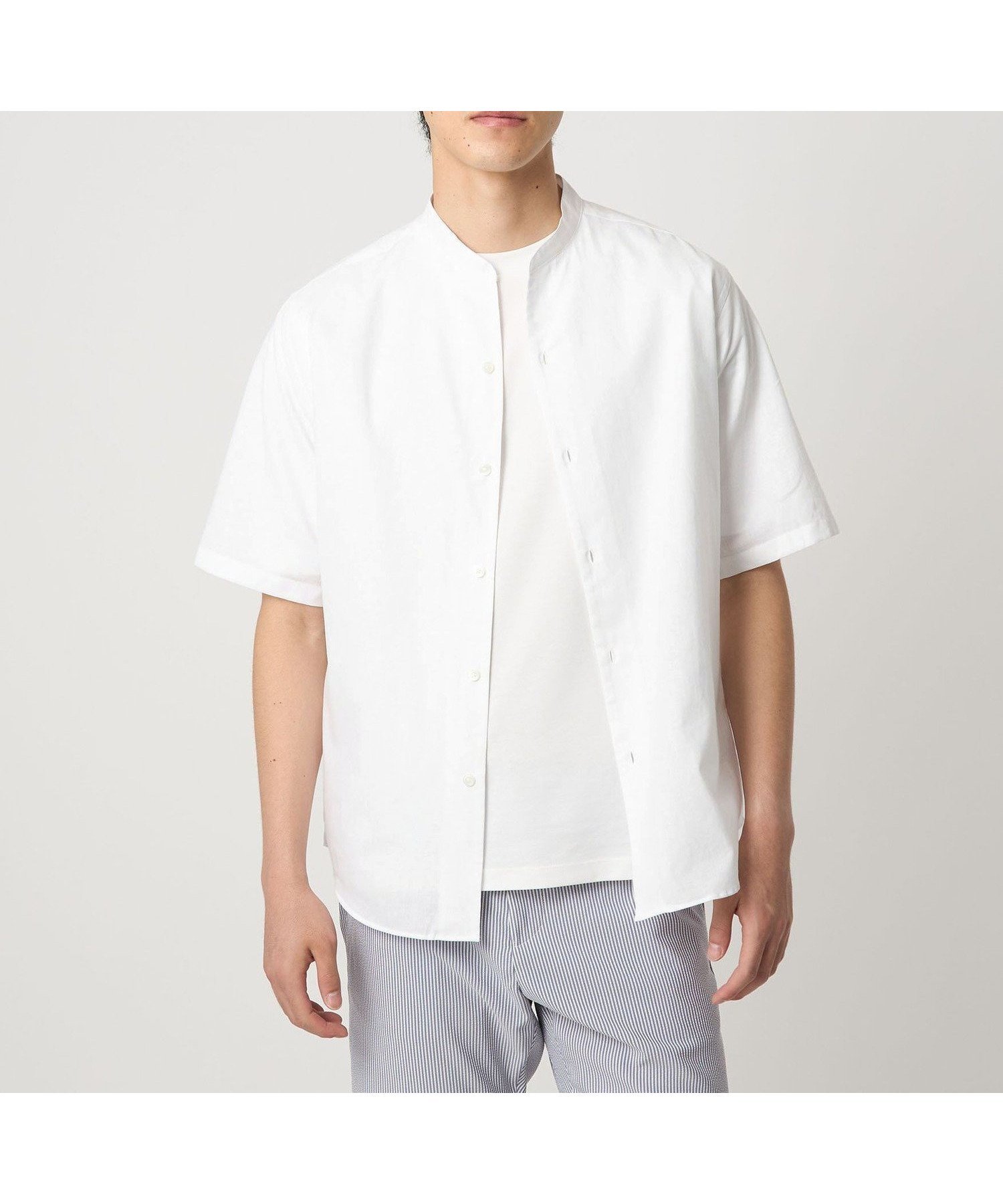 【ユナイテッドアローズ/UNITED ARROWS / MEN】のスキッパー ショートスリーブ バンドカラーシャツ A DAY IN THE LIFE 大人の最旬トレンドファッション＆コーディネート founy(ファウニー) 　ファッション　Fashion　メンズファッション　Fashion for Men　サンダル　Sandals, Summer Shoes　ショーツ　Shorts, Short Pants　ショート　Short, Short Length　シンプル　Simple, Minimal　スキッパー　Skipper, Open Collar　スラックス　Slacks, Dress Pants　スリーブ　Sleeve, Long Sleeve / Short Sleeve　アウトレット　Outlet / Clearance　おすすめ　Recommended / Our Picks　夏　Summer　 other-1|ID: prp329100004993516 ipo3291000000037399503