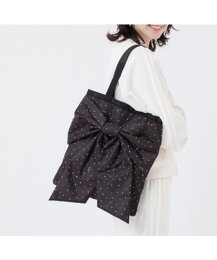 【レスポートサック/LeSportsac】の【公式】レスポートサック トートバッグ 2064FB81 LeSportsac 大人の最旬トレンドファッション＆コーディネート founy(ファウニー) 　ファッション　Fashion　レディースファッション　Fashion for Women　バッグ　Bags　スポーツウェア　Functional & Stylish Sportswear　スポーツバッグ・ジム用ポーチ・バックパック　Gym Bag / Sports Backpack / Pouch for Training　イエロー　Yellow　コレクション　Collection, Seasonal Line　サテン　Satin, Glossy Fabric　シルバー　Silver, Metallic Silver　スリム　Slim, Slim Fit　雑誌　Magazine, Fashion Magazine　ドット　Polka Dot, Dot Pattern　ポケット　Pocket, Pocket Detail　無地　Plain, Solid Color　リボン　Ribbon, Bow　おすすめ　Recommended / Our Picks　エレガント 上品　Elegant　ビジネス 仕事 通勤　Business / Work / Commuting　 other-1|ID: prp329100004993547 ipo3291000000037399780