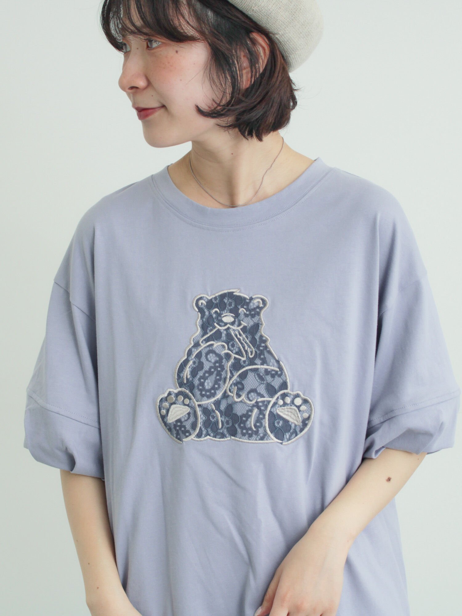 【サマンサモスモス/Samansa Mos2】の【メルヘン*Samansa Mos2】レース貼りTシャツ インテリア・キッズ・メンズ・レディースファッション・服の通販 founy(ファウニー) 　ファッション　Fashion　レディースファッション　Fashion for Women　トップス・カットソー　Cut & Sew Tops　シャツ・ブラウス・オフィスカジュアル　Elegant Blouses & Button-Ups　ロングTシャツ・Tシャツ　Longline T-Shirts & Tees　キャラクター　Character, Licensed Characters　レース　Lace, Lace Fabric　ブルー|ID: prp329100004993559 ipo3291000000037400081
