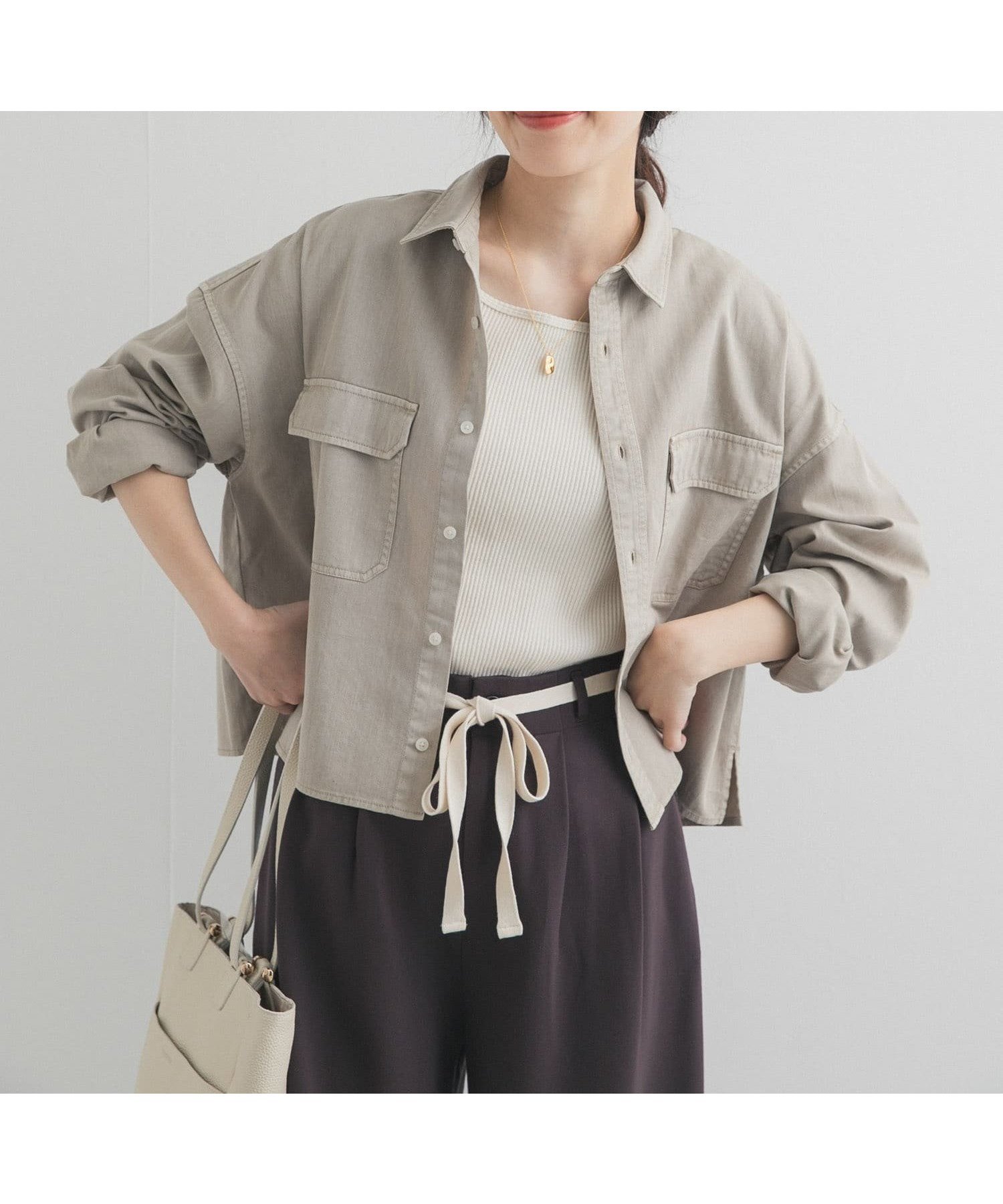 【アーバンリサーチ ドアーズ/URBAN RESEARCH DOORS】のデニムショート丈シャツ インテリア・キッズ・メンズ・レディースファッション・服の通販 founy(ファウニー) 　ファッション　Fashion　レディースファッション　Fashion for Women　トップス・カットソー　Cut & Sew Tops　シャツ・ブラウス・オフィスカジュアル　Elegant Blouses & Button-Ups　2026年　2026　2026春夏・S/S　Spring/Summer 2026 SS26　インディゴ　Indigo Denim　ショート　Short, Short Length　デニム　Denim, Jeans Material　トレンド　Trend, Trending Now　フロント　Front, Front Design　ポケット　Pocket, Pocket Detail　ロング　Long, Long-Length　ワイド　Wide, Wide Fit　ワーク　Workwear, Utility Style　夏　Summer　定番　Standard, Basic Item　S/S・春夏　SS, Spring/Summer, Warm Season　ベージュ|ID: prp329100004993567 ipo3291000000037400132