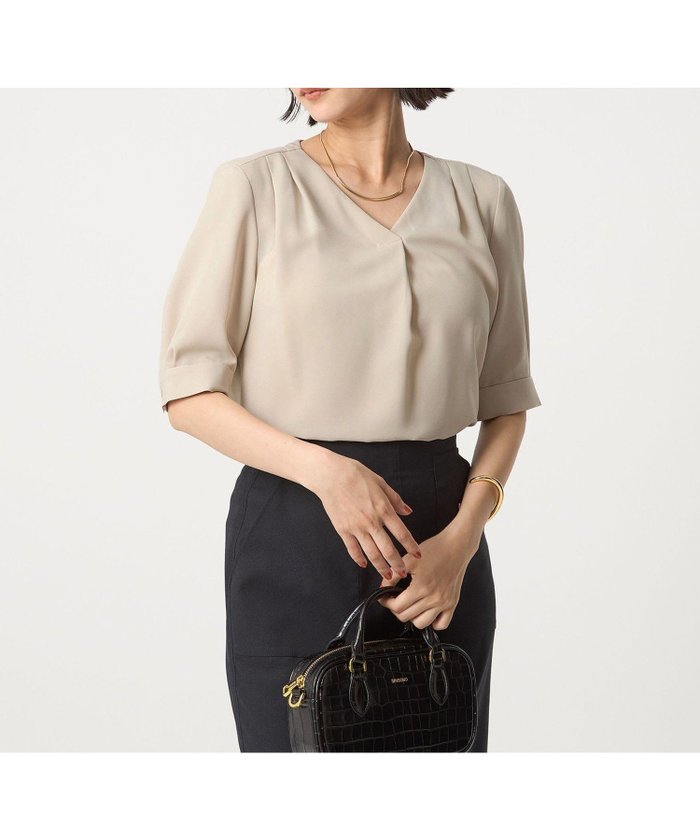 【ユナイテッドアローズ/UNITED ARROWS】の肩タック Vネック ショートスリーブ ブラウス インテリア・キッズ・メンズ・レディースファッション・服の通販 founy(ファウニー) https://founy.com/ ファッション Fashion レディースファッション Fashion for Women トップス・カットソー Cut & Sew Tops シャツ・ブラウス・オフィスカジュアル Elegant Blouses & Button-Ups Vネックトップス V-Neck Tops / V-Cut Neckline Shirts インナー Innerwear カーディガン Cardigan, Knitwear ショート Short, Short Length ジャケット Jacket, Outerwear ストライプ Stripe, Striped Pattern スリーブ Sleeve, Long Sleeve / Short Sleeve ボトム Bottoms, Lower Wear アウトレット Outlet / Clearance おすすめ Recommended / Our Picks 夏 Summer エレガント 上品 Elegant ビジネス 仕事 通勤 Business / Work / Commuting |ID: prp329100004993579 ipo3291000000037400208