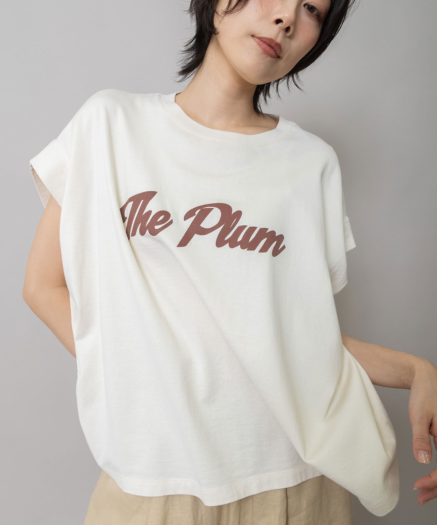 【ミューニック/Munich】のThe Plum ロゴプリントタックスリーブTシャツ インテリア・キッズ・メンズ・レディースファッション・服の通販 founy(ファウニー) 　ファッション　Fashion　レディースファッション　Fashion for Women　トップス・カットソー　Cut & Sew Tops　シャツ・ブラウス・オフィスカジュアル　Elegant Blouses & Button-Ups　ロングTシャツ・Tシャツ　Longline T-Shirts & Tees　ヴィンテージ　Vintage Style　トレンド　Trend, Trending Now　プリント　Print, Printed Pattern　ベーシック　Basic, Essential　S/S・春夏　SS, Spring/Summer, Warm Season　夏　Summer　2026年　2026　2026春夏・S/S　Spring/Summer 2026 SS26　ivry|ID: prp329100004993589 ipo3291000000037400311