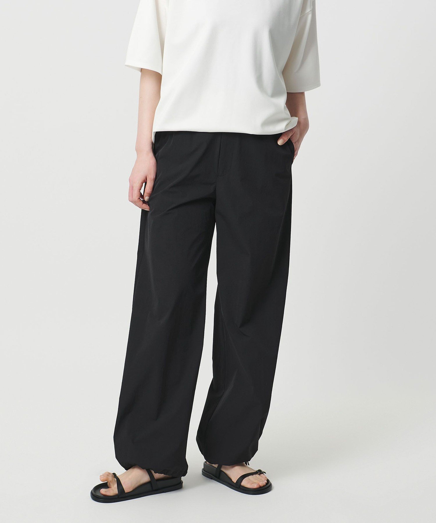【ビューティ&ユース ユナイテッドアローズ/BEAUTY&YOUTH / UNITED ARROWS】のMARW UNITED ARROWS ストレート イージーパンツ 撥水 インテリア・キッズ・メンズ・レディースファッション・服の通販 founy(ファウニー) 　ファッション　Fashion　レディースファッション　Fashion for Women　パンツ　Pants & Trousers　ストレート　Straight, Straight Cut　人気　Popular, Best Seller　ビジネス 仕事 通勤　Business / Work / Commuting　BLACK|ID: prp329100004993610 ipo3291000000037400462