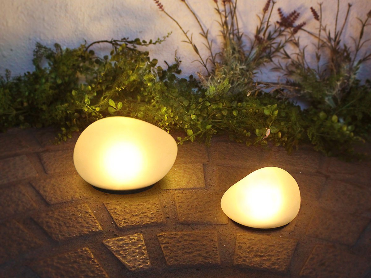 【フライミー ヴェール/FLYMEe vert / GOODS】のLED Solar stone / LEDソーラーストーン インテリア・キッズ・メンズ・レディースファッション・服の通販 founy(ファニー) 　おすすめ　Recommend　ガラス　Glass　ガーデン　Garden　ストーン　Stone　ホーム・キャンプ・アウトドア・お取り寄せ　Home,Garden,Outdoor,Camping Gear　家具・インテリア　Furniture　ライト・照明　Lighting & Light Fixtures　左:Lサイズ(幅16.8 × 奥行14.5 × 高さ10.7cm)、右:Sサイズ(幅14.5 × 奥|ID: prp329100000000617 ipo3291000000018551271