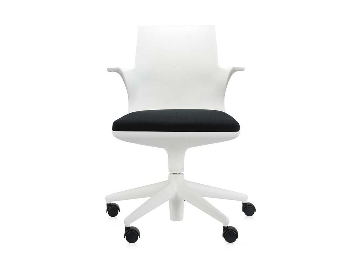 【カルテル/Kartell / GOODS】のSPOON CHAIR / スプーンチェア インテリア・キッズ・メンズ・レディースファッション・服の通販 founy(ファニー) 　送料無料　Free Shipping　クッション　Cushion　フォルム　Form　ホーム・キャンプ・アウトドア・お取り寄せ　Home,Garden,Outdoor,Camping Gear　家具・インテリア　Furniture　チェア・椅子　Chair　オフィスチェア・デスクチェア　Office Chair/Desk Chair　ホワイト × ブラック|ID: prp329100000000626 ipo3291000000030244240