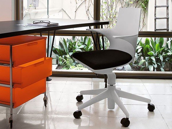 【カルテル/Kartell / GOODS】のSPOON CHAIR / スプーンチェア 人気、トレンドファッション・服の通販 founy(ファニー) 　送料無料　Free Shipping　クッション　Cushion　フォルム　Form　ホーム・キャンプ・アウトドア・お取り寄せ　Home,Garden,Outdoor,Camping Gear　家具・インテリア　Furniture　チェア・椅子　Chair　オフィスチェア・デスクチェア　Office Chair/Desk Chair　other-3|ID: prp329100000000626 ipo3291000000031551725