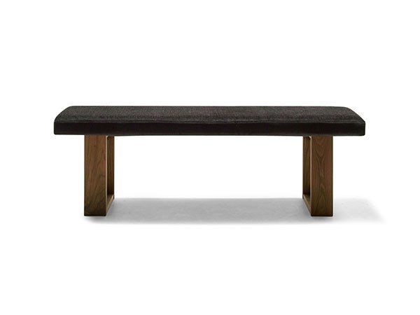 【マスターウォール/MASTERWAL / GOODS】のGROW BENCH / グロウ ベンチ ウッドレッグス インテリア・キッズ・メンズ・レディースファッション・服の通販 founy(ファニー) 　クッション　Cushion　テーブル　Table　フォルム　Form　モダン　Modern　ホーム・キャンプ・アウトドア・お取り寄せ　Home,Garden,Outdoor,Camping Gear　家具・インテリア　Furniture　チェア・椅子　Chair　ベンチ・ダイニングベンチ　Bench/Dining Bench　脚部:ウォールナット(オイル塗装)、サイズ:幅140cm|ID: prp329100000000786 ipo3291000000030175113