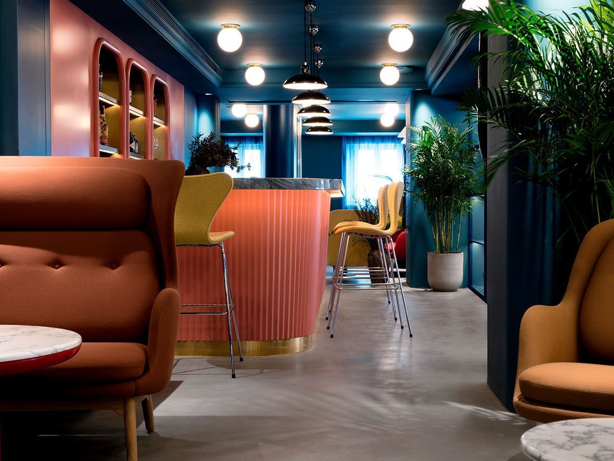 【フリッツ ハンセン/FRITZ HANSEN / GOODS】のSERIES 7 / セブンチェア フルパディング バースツール 3197 インテリア・キッズ・メンズ・レディースファッション・服の通販 founy(ファニー) 　クッション　Cushion, Throw Pillow　シェイプ　Shape, Slim Fit　ファブリック　Fabric, Textile　送料無料　Free Shipping　おすすめ　Recommended / Our Picks　ホーム・キャンプ・アウトドア・お取り寄せ　Home Living / Home & Lifestyle / Camping Gear / Outdoor Camping　家具・インテリア　Home Furniture & Interior. Stylish & Functional Living Spaces　チェア・椅子　Seating & Chairs　スツール・バースツール　Stools & Bar Stools　ホーム・キャンプ・アウトドア・お取り寄せ　Home Living / Home & Lifestyle / Camping Gear / Outdoor Camping　家具・インテリア　Home Furniture & Interior. Stylish & Functional Living Spaces　チェア・椅子　Seating & Chairs　カウンターチェア・ハイチェア　Bar Stools / High Stools　参考イメージ|ID: prp329100000001093 ipo3291000000030227367