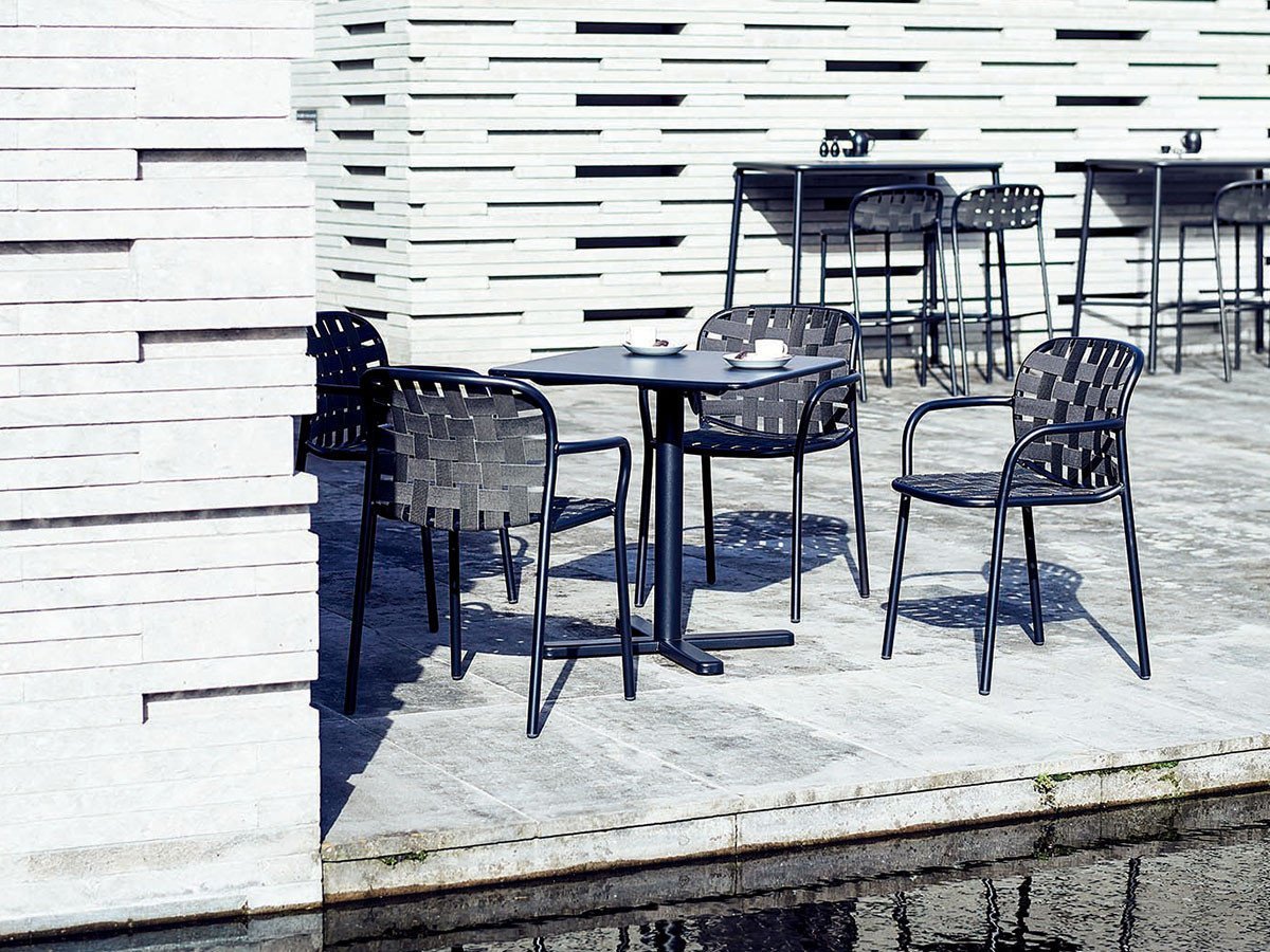 【エムエム/emuemu / GOODS】のDarwin Round Table / ダーウィン ラウンドテーブル インテリア・キッズ・メンズ・レディースファッション・服の通販 founy(ファニー) 　送料無料　Free Shipping　イタリア　Italy　エレガント 上品　Elegant　ガーデン　Garden, Gardening　テーブル　Table, Dining Table　モダン　Modern, Contemporary　ラウンド　Round, Round Neck　ホーム・キャンプ・アウトドア・お取り寄せ　Home Living / Home & Lifestyle / Camping Gear / Outdoor Camping　家具・インテリア　Home Furniture & Interior. Stylish & Functional Living Spaces　テーブル　Dining, Coffee & Side Tables　カフェテーブル・丸型テーブル　Cafe & Bistro Tables　参考イメージ|ID: prp329100000001110 ipo3291000000036861142