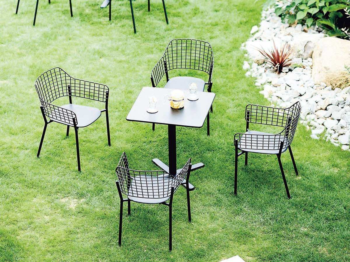 【エムエム/emuemu / GOODS】のDarwin Round Table / ダーウィン ラウンドテーブル インテリア・キッズ・メンズ・レディースファッション・服の通販 founy(ファニー) 　送料無料　Free Shipping　イタリア　Italy　エレガント 上品　Elegant　ガーデン　Garden, Gardening　テーブル　Table, Dining Table　モダン　Modern, Contemporary　ラウンド　Round, Round Neck　ホーム・キャンプ・アウトドア・お取り寄せ　Home Living / Home & Lifestyle / Camping Gear / Outdoor Camping　家具・インテリア　Home Furniture & Interior. Stylish & Functional Living Spaces　テーブル　Dining, Coffee & Side Tables　カフェテーブル・丸型テーブル　Cafe & Bistro Tables　参考イメージ|ID: prp329100000001110 ipo3291000000036861144