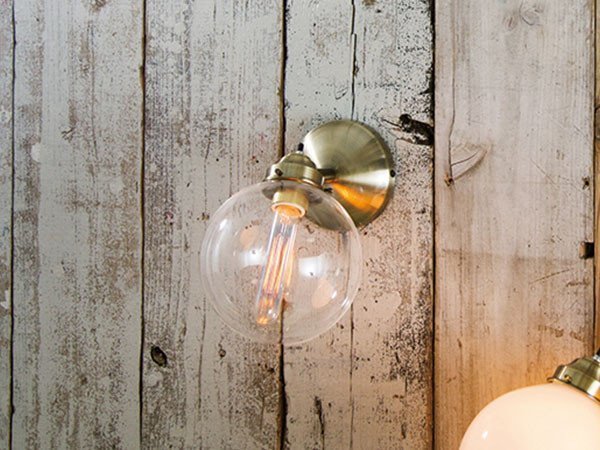 【フライミー ファクトリー/FLYMEe Factory / GOODS】のCUSTOM SERIES Classic Wall Lamp × Tango / カスタムシリーズ クラシックウォールランプ × タンゴ インテリア・キッズ・メンズ・レディースファッション・服の通販 founy(ファウニー) 　ガラス　Glass, Glassware　クラシック　Classic, Timeless Style　シンプル　Simple, Minimal　デスク　Desk, Work Desk　定番　Standard, Basic Item　送料無料　Free Shipping　ホーム・キャンプ・アウトドア・お取り寄せ　Home Living / Home & Lifestyle / Camping Gear / Outdoor Camping　家具・インテリア　Home Furniture & Interior. Stylish & Functional Living Spaces　ライト・照明　Lamps & Lighting Fixtures　器具本体:ゴールド、シェード:クリア|ID: prp329100000001166 ipo3291000000036982688
