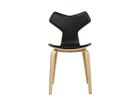 【フリッツ ハンセン/FRITZ HANSEN / GOODS】のGRAND PRIX / グランプリチェア フロントパディング ウッドレッグ 4130 張地:エッセンシャルレザー / ブラック(カテゴリー3)、ウッド:ナチュラルウッド / オーク|ID:prp329100000001477