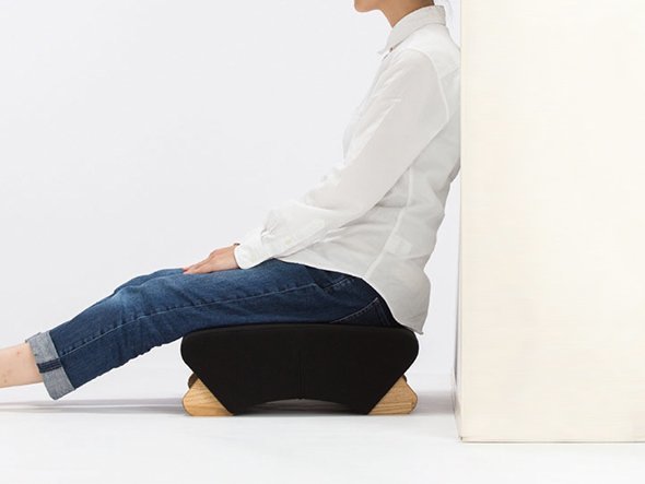 【モナ ディー/Mona.Dee / GOODS】のWAS-F / WAS フロアスツール インテリア・キッズ・メンズ・レディースファッション・服の通販 founy(ファニー) 　送料無料　Free Shipping　クッション　Cushion, Throw Pillow　テーブル　Table, Dining Table　ホーム・キャンプ・アウトドア・お取り寄せ　Home Living / Home & Lifestyle / Camping Gear / Outdoor Camping　家具・インテリア　Home Furniture & Interior. Stylish & Functional Living Spaces　チェア・椅子　Seating & Chairs　スツール・バースツール　Stools & Bar Stools　ホーム・キャンプ・アウトドア・お取り寄せ　Home Living / Home & Lifestyle / Camping Gear / Outdoor Camping　家具・インテリア　Home Furniture & Interior. Stylish & Functional Living Spaces　チェア・椅子　Seating & Chairs　ローチェア・和風座椅子　Floor & Low Chairs　もたれかけ長座をした時のイメージ|ID: prp329100000001548 ipo3291000000034854415