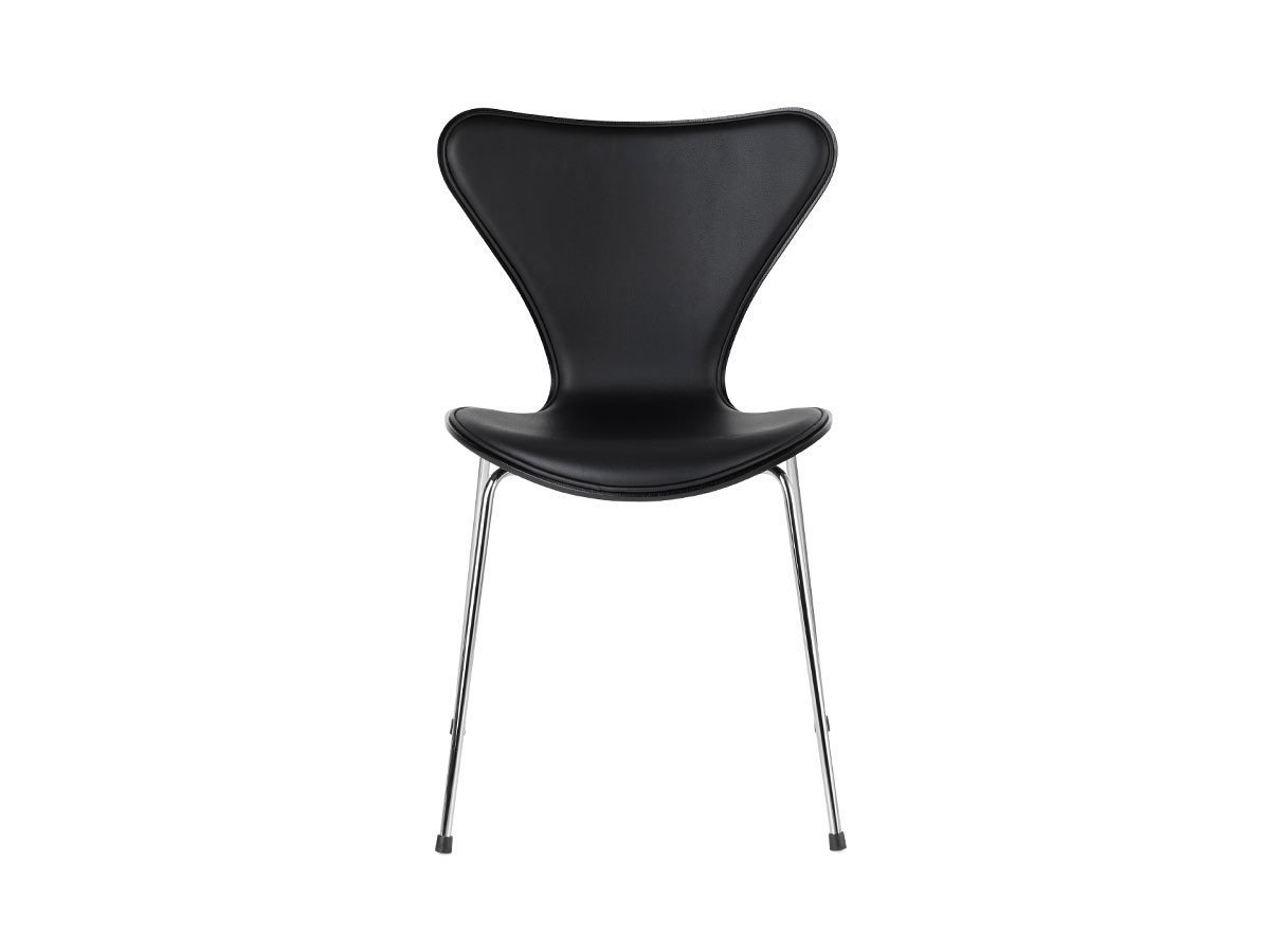 【フリッツ ハンセン/FRITZ HANSEN / GOODS】のSERIES 7 / セブンチェア フロントパディング 3107 インテリア・キッズ・メンズ・レディースファッション・服の通販 founy(ファニー) 　ウッド　Wooden Design　シェイプ　Shape, Slim Fit　シルク　Silk, 100% Silk　ファブリック　Fabric, Textile　フォルム　Silhouette, Form　送料無料　Free Shipping　おすすめ　Recommended / Our Picks　ホーム・キャンプ・アウトドア・お取り寄せ　Home Living / Home & Lifestyle / Camping Gear / Outdoor Camping　家具・インテリア　Home Furniture & Interior. Stylish & Functional Living Spaces　チェア・椅子　Seating & Chairs　ダイニングチェア・木製チェア　Dining Chairs　脚部:クローム仕上|ID: prp329100000001615 ipo3291000000033395259
