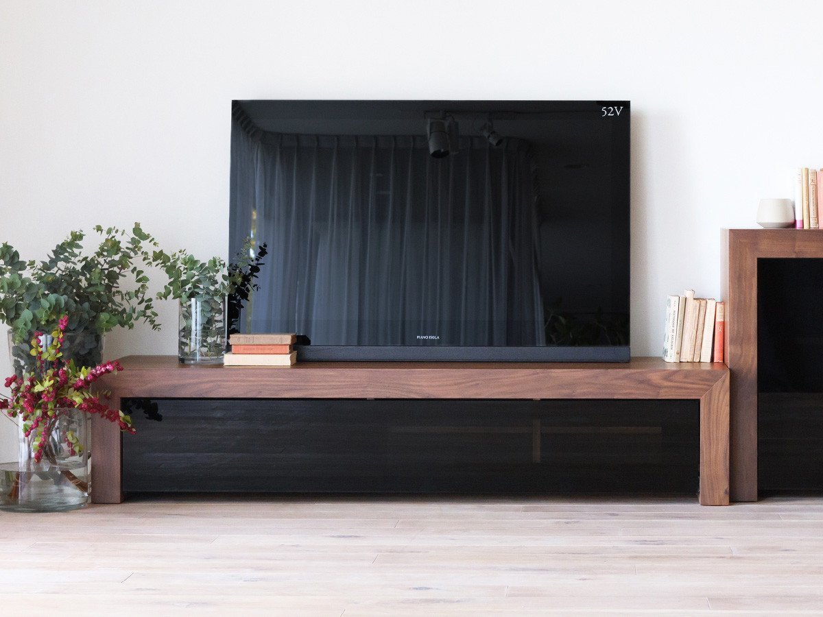 【ヒラシマ/HIRASHIMA / GOODS】のCHOCOLAT TV Board / ショコラ テレビボード インテリア・キッズ・メンズ・レディースファッション・服の通販 founy(ファニー) 　ガラス　Glass, Glassware　クール　Cool, Chic　シンプル　Simple, Minimal　スクエア　Square, Square Shape　ホーム・キャンプ・アウトドア・お取り寄せ　Home Living / Home & Lifestyle / Camping Gear / Outdoor Camping　家具・インテリア　Home Furniture & Interior. Stylish & Functional Living Spaces　テレビボード・テレビ台　TV Cabinets & Consoles　テレビ台・TVボード　Tv Board　ウッド:ウォールナット、サイズ:幅189cm|ID: prp329100000001667 ipo3291000000036768825