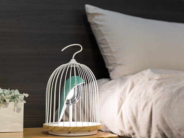 【フライミー プリュス/FLYMEe PLUS / GOODS】のJinGoo L oiseau Bleu / ジングー LED照明&Bluetoothスピーカー(ロワゾーブルー) インテリア・キッズ・メンズ・レディースファッション・服の通販 founy(ファニー) 　ウッド　Wood　スマート　Smart　ハンド　Hand　モチーフ　Motif　送料無料　Free Shipping　ホーム・キャンプ・アウトドア・お取り寄せ　Home,Garden,Outdoor,Camping Gear　家具・インテリア　Furniture　ライト・照明　Lighting & Light Fixtures　伝統的なクラフト工法と未来的なテクノロジーを融合させた、クリエイティブなLED照明&ワイヤレ|ID: prp329100000001750 ipo3291000000025302807
