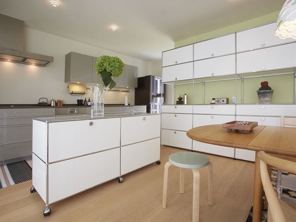 【ユーエスエム/USM / GOODS】のUSM Haller Sideboard / USMハラー サイドボード W / D / H:1523 / 373 / 740mm ドロップダウンドア × 4 インテリア・キッズ・メンズ・レディースファッション・服の通販 founy(ファニー) 　コレクション　Collection, Seasonal Line　シンプル　Simple, Minimal　ダウン　Down, Puffer　テーブル　Table, Dining Table　デスク　Desk, Work Desk　ドロップ　Drop Shoulder, Dropped Style　ニューヨーク　New York, NYC Style　バランス　Balance, Style Balance　ボックス　Boxy, Box Shape　ホーム・キャンプ・アウトドア・お取り寄せ　Home Living / Home & Lifestyle / Camping Gear / Outdoor Camping　家具・インテリア　Home Furniture & Interior. Stylish & Functional Living Spaces　収納家具・キャビネット　Storage Furniture　サイドボード・リビング収納　Cabinet / Storage Cabinet　参考イメージ|ID: prp329100000001758 ipo3291000000036708623