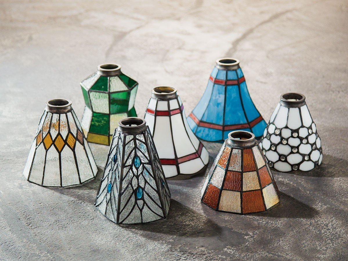 【フライミー ファクトリー/FLYMEe Factory / GOODS】のCUSTOM SERIES 4 Ceiling Lamp × Stained Glass Checker / カスタムシリーズ 4灯シーリングランプ × ステンドグラス(チェッカー) インテリア・キッズ・メンズ・レディースファッション・服の通販 founy(ファニー) 　送料無料　Free Shipping　イエロー　Yellow　オレンジ　Orange　ハンド　Hand　ホーム・キャンプ・アウトドア・お取り寄せ　Home,Garden,Outdoor,Camping Gear　家具・インテリア　Furniture　ライト・照明　Lighting & Light Fixtures　シーリングライト　Ceiling Light　ステンドグラスシリーズ|ID: prp329100000001882 ipo3291000000031902975