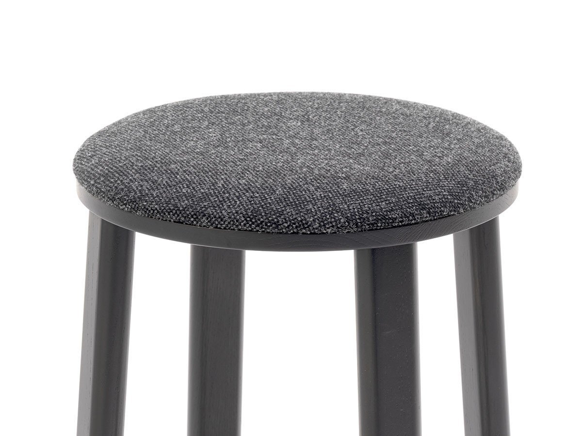 【カリモクニュースタンダード/KARIMOKU NEW STANDARD / GOODS】のARCHIVE BARSTOOL PAD HIGH / アーカイブ バースツール パッド ハイ 人気、トレンドファッション・服の通販 founy(ファニー) 　送料無料　Free Shipping　ホーム・キャンプ・アウトドア・お取り寄せ　Home Living / Home & Lifestyle / Camping Gear / Outdoor Camping　家具・インテリア　Home Furniture & Interior. Stylish & Functional Living Spaces　チェア・椅子　Seating & Chairs　スツール・バースツール　Stools & Bar Stools　ホーム・キャンプ・アウトドア・お取り寄せ　Home Living / Home & Lifestyle / Camping Gear / Outdoor Camping　家具・インテリア　Home Furniture & Interior. Stylish & Functional Living Spaces　チェア・椅子　Seating & Chairs　カウンターチェア・ハイチェア　Bar Stools / High Stools　other-5|ID: prp329100000001995 ipo3291000000031546984