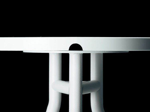 【アイプラス/i+ / GOODS】の002 TELEPHONE STAND / 002 テレフォンスタンド インテリア・キッズ・メンズ・レディースファッション・服の通販 founy(ファニー) 　アクリル　Acrylic　抗菌　Antibacterial　スタンド　Stand　テーブル　Table　パターン　Pattern　送料無料　Free Shipping　ホーム・キャンプ・アウトドア・お取り寄せ　Home,Garden,Outdoor,Camping Gear　家具・インテリア　Furniture　テーブル　Table　サイドテーブル・小テーブル　Side Table/Small Table　ケーブルをクリーンに収めるケーブルホールを天板と脚下に装備しています。|ID: prp329100000002024 ipo3291000000030188779