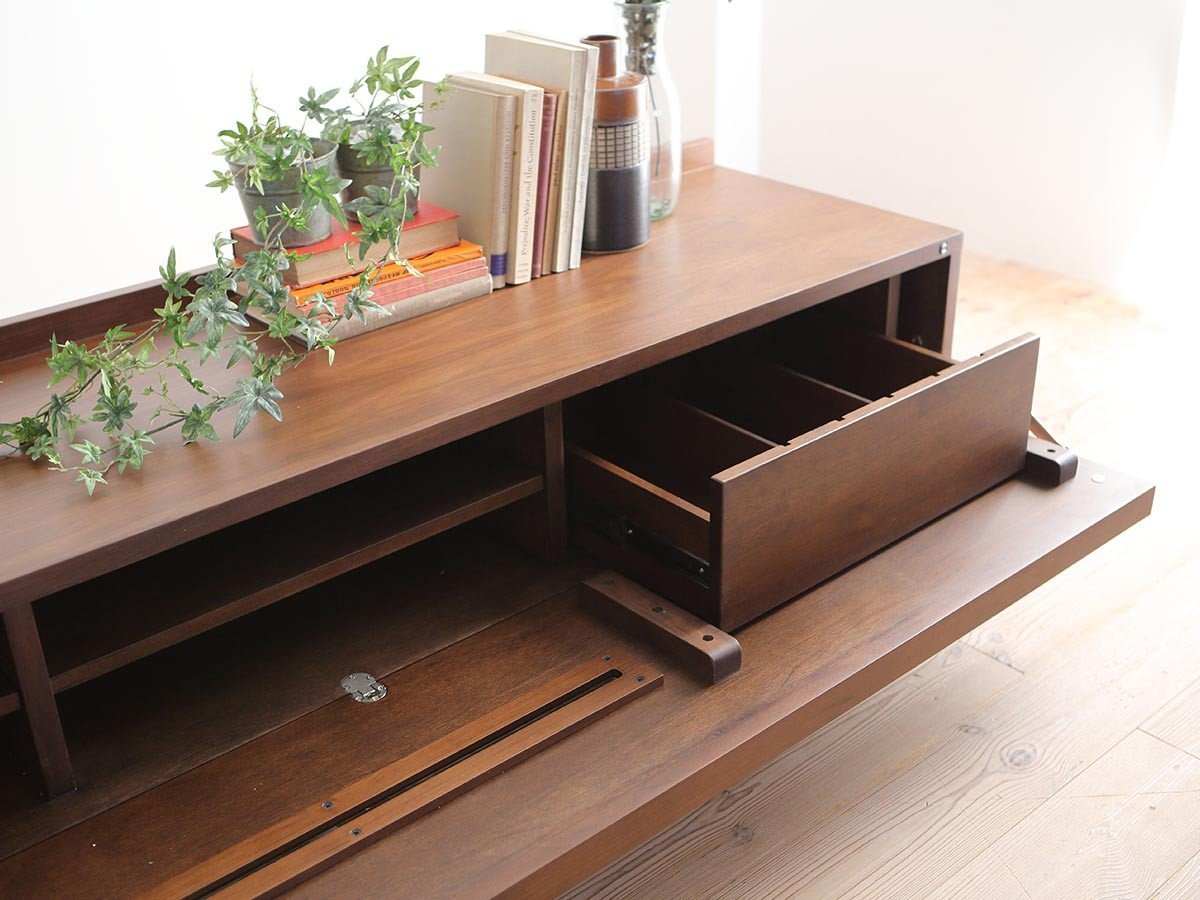 【ビス/BIS / GOODS】のTV Board W168 / テレビボード 幅168cm インテリア・キッズ・メンズ・レディースファッション・服の通販 founy(ファニー) スリット Slit, Slit Detail ダウン Down, Puffer フラップ Flap, Flap Pocket ホーム・キャンプ・アウトドア・お取り寄せ Home Living / Home & Lifestyle / Camping Gear / Outdoor Camping 家具・インテリア Home Furniture & Interior. Stylish & Functional Living Spaces テレビボード・テレビ台 TV Cabinets & Consoles テレビ台・TVボード Tv Board フラップ扉内には仕切り板付きの引出しがあります。|ID: prp329100000002128 ipo3291000000036648297