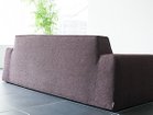 【フランネルソファ/FLANNEL SOFA / GOODS】のCABANA 3P SOFA / カバナ 3人掛けソファ 山型のデザインにより、背面にジッパーがなく、カバーの着脱が可能です。背中を見せるレイアウトもすっきり|ID: prp329100000002201 ipo3291000000030207488