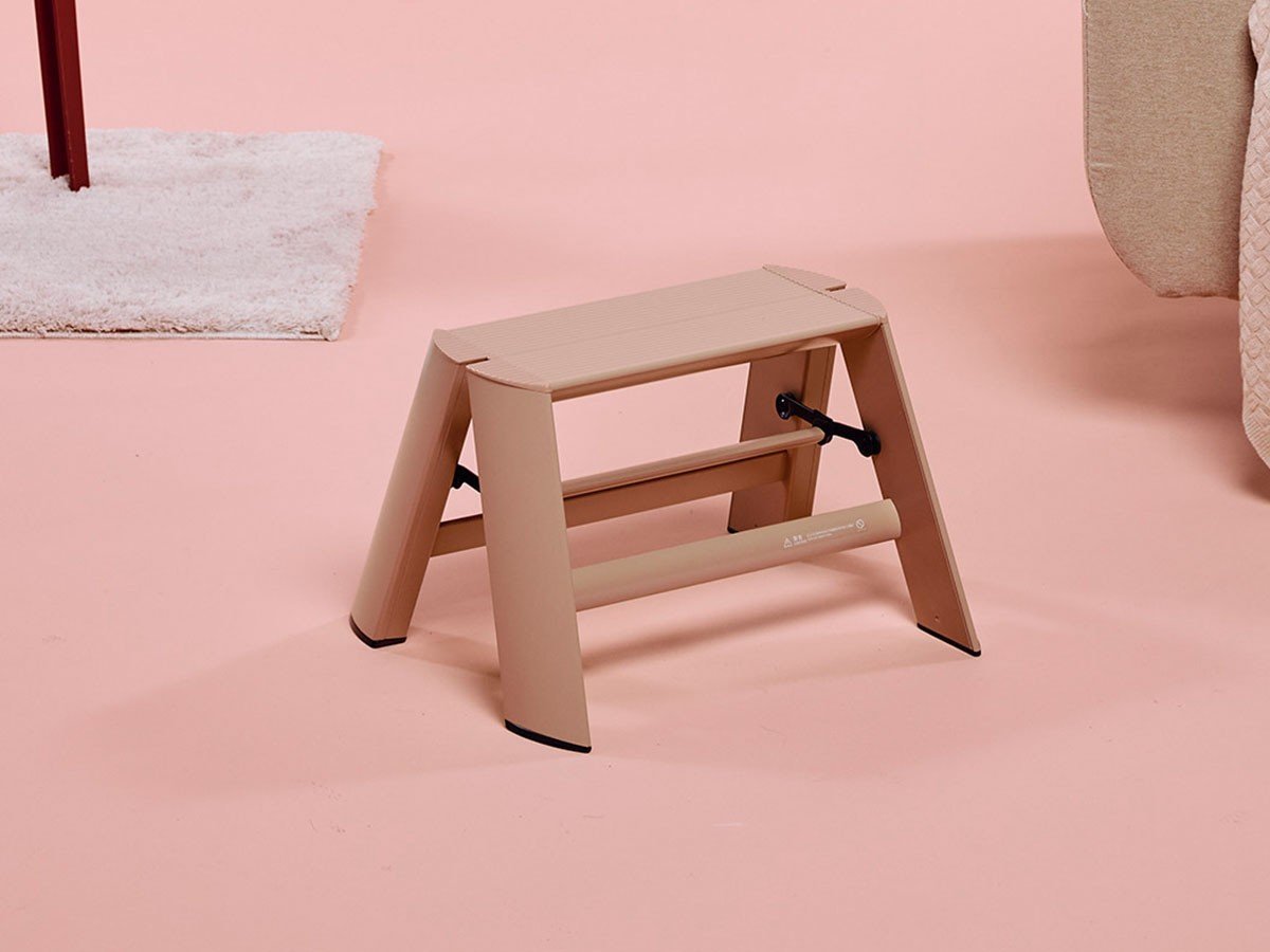 【ルカーノ/Lucano / GOODS】のStep stool 1-step / ステップスツール ワンステップ インテリア・キッズ・メンズ・レディースファッション・服の通販 founy(ファニー) 　送料無料　Free Shipping　おすすめ　Recommended / Our Picks　フォルム　Silhouette, Form　ホーム・キャンプ・アウトドア・お取り寄せ　Home Living / Home & Lifestyle / Camping Gear / Outdoor Camping　家具・インテリア　Home Furniture & Interior. Stylish & Functional Living Spaces　その他 インテリア雑貨、家具　Home Decor & Furniture Extras　ピーチブラウン|ID: prp329100000002299 ipo3291000000030168581