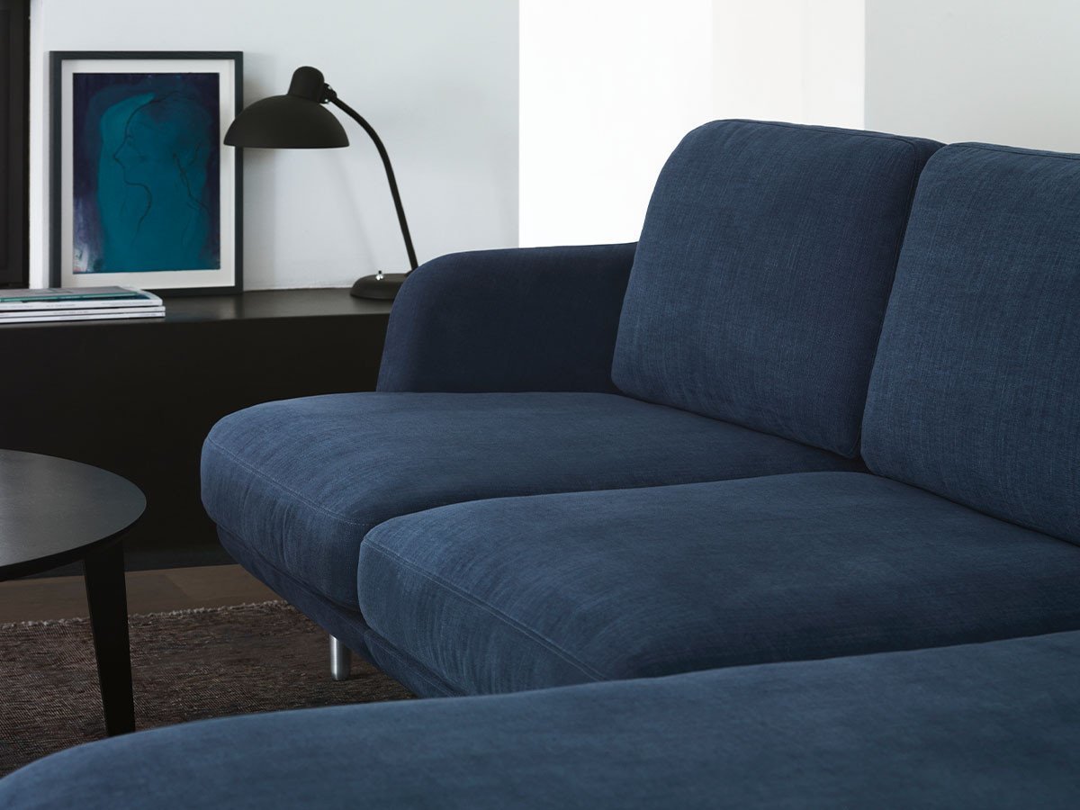 【フリッツ ハンセン/FRITZ HANSEN / GOODS】のLUNE / ルネ 3シーターソファ シェーズロング JH301 / JH302 人気、トレンドファッション・服の通販 founy(ファニー) サテン Satin, Glossy Fabric ファブリック Fabric, Textile フォルム Silhouette, Form おすすめ Recommended / Our Picks エレガント 上品 Elegant ホーム・キャンプ・アウトドア・お取り寄せ Home Living / Home & Lifestyle / Camping Gear / Outdoor Camping 家具・インテリア Home Furniture & Interior. Stylish & Functional Living Spaces その他 インテリア雑貨、家具 Home Decor & Furniture Extras other-6|ID: prp329100000002382 ipo3291000000031504019