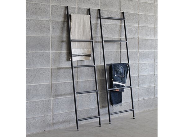【ノットアンティークス/knot antiques / CRASH GATE / GOODS】のRICO LADDER W50 × H163 / リコ ラダー 幅50 × 高さ163cm インテリア・キッズ・メンズ・レディースファッション・服の通販 founy(ファニー) 　コーティング　Coating　シンプル　Simple　メタル　Metal　ホーム・キャンプ・アウトドア・お取り寄せ　Home,Garden,Outdoor,Camping Gear　家具・インテリア　Furniture　その他 インテリア雑貨、家具　Furniture, Interior, Others　左:サイズ違いの「幅39cm(廃番)」、右:本商品|ID: prp329100000002404 ipo3291000000031700416