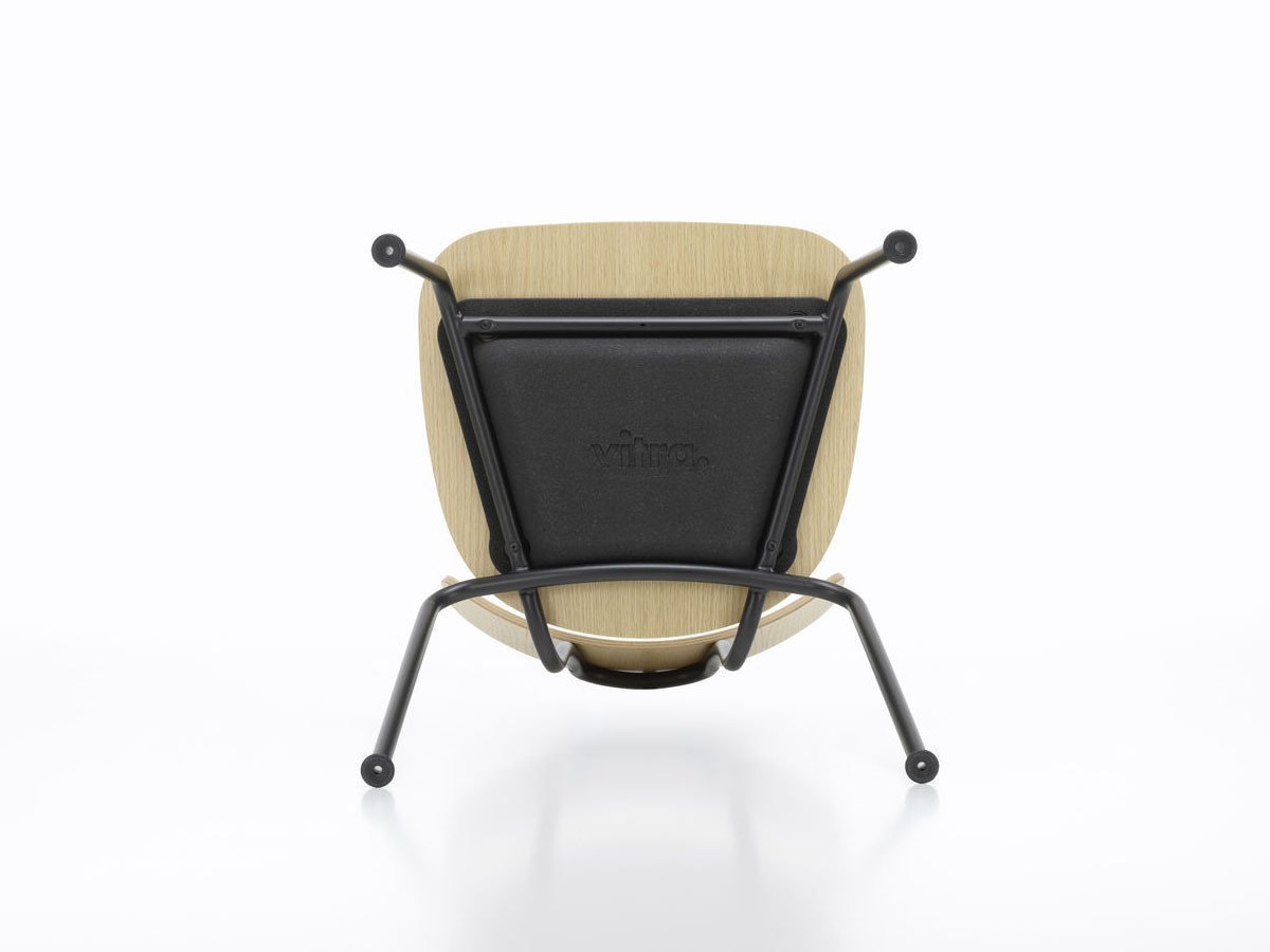 【ヴィトラ/Vitra / GOODS】のMoca / モカ インテリア・キッズ・メンズ・レディースファッション・服の通販 founy(ファニー) 　シンプル　Simple, Minimal　チューブ　Tube, Tube Top　送料無料　Free Shipping　ホーム・キャンプ・アウトドア・お取り寄せ　Home Living / Home & Lifestyle / Camping Gear / Outdoor Camping　家具・インテリア　Home Furniture & Interior. Stylish & Functional Living Spaces　チェア・椅子　Seating & Chairs　ダイニングチェア・木製チェア　Dining Chairs　スタッキングした際に表面を傷つけないように、裏にはスタッキングプロテクターを備えています。|ID: prp329100000002442 ipo3291000000030233120
