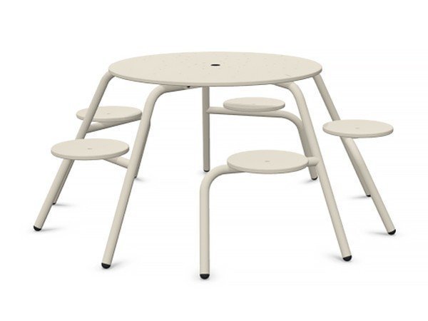 【エクストレミス/extremis / GOODS】のVirus / ウイルス 5人掛 インテリア・キッズ・メンズ・レディースファッション・服の通販 founy(ファニー) 　コンパクト　Compact, Small Size　テーブル　Table, Dining Table　トレンド　Trend, Trending Now　ホーム・キャンプ・アウトドア・お取り寄せ　Home Living / Home & Lifestyle / Camping Gear / Outdoor Camping　家具・インテリア　Home Furniture & Interior. Stylish & Functional Living Spaces　テーブル　Dining, Coffee & Side Tables　カフェテーブル・丸型テーブル　Cafe & Bistro Tables　オフホワイト、天板タイプ:パラソル + 水抜き穴あり|ID: prp329100000002447 ipo3291000000036645672